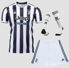 21-22 Juventus Home Soccer Full Kits