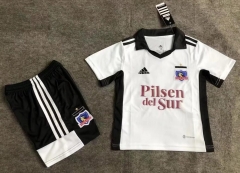 Children 22-23 Colo-Colo Kit Home Soccer Uniforms